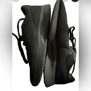 Women size 7.5 black Nike